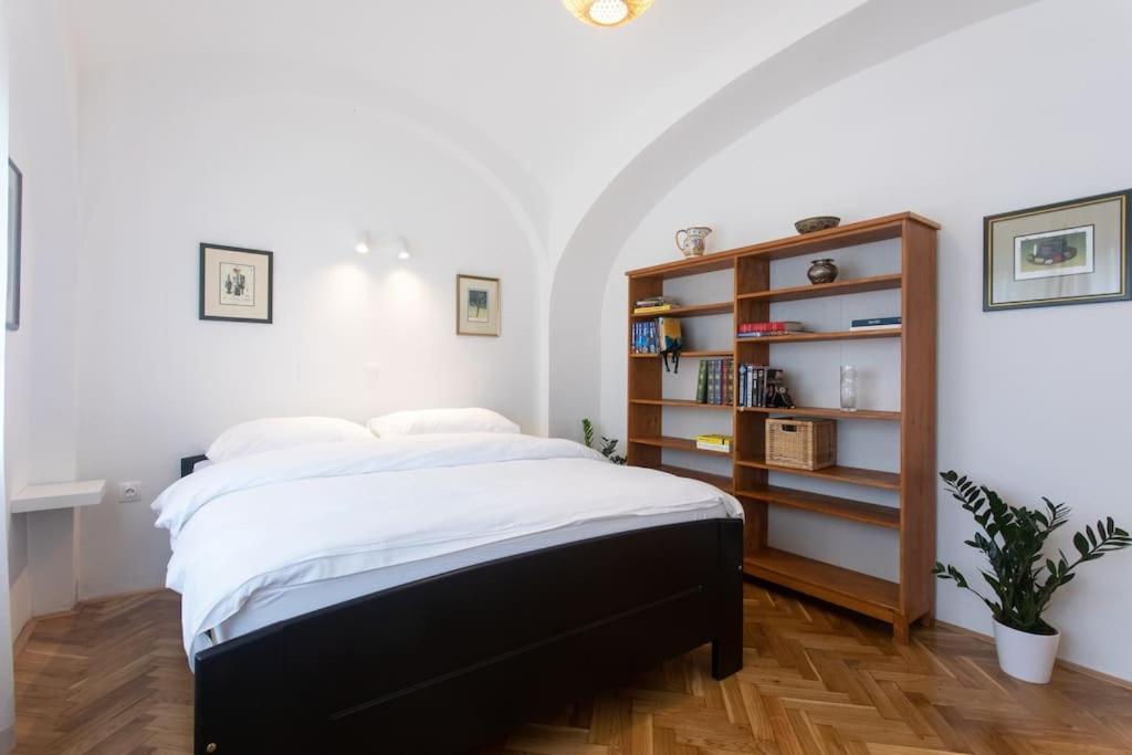 Apartment Oasis In The With A Patio Ljubljana